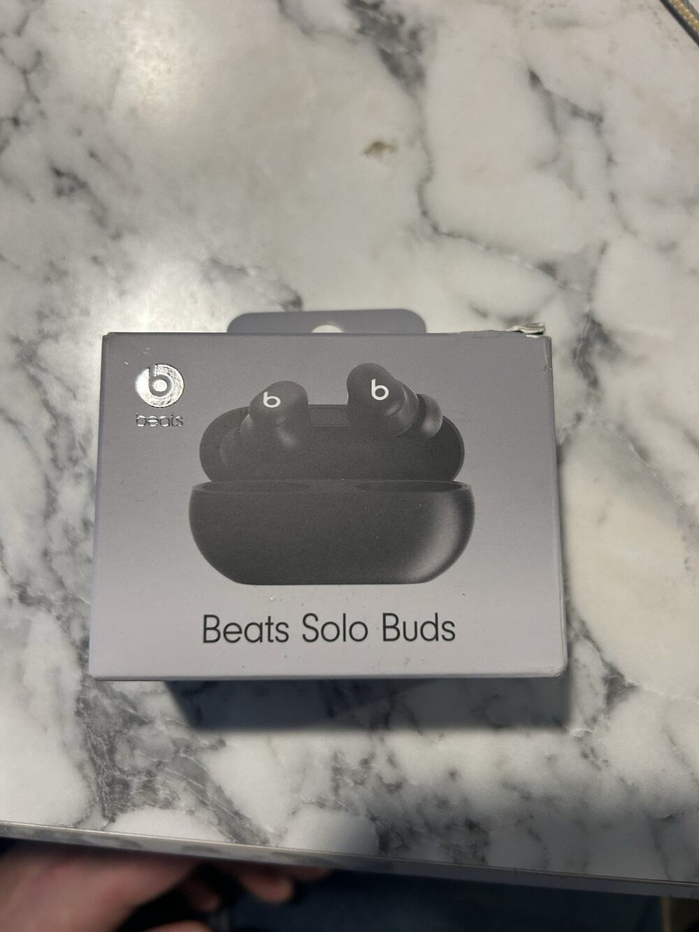 MATTE BLACK - BEATS SOLO BUDS — TRUE WIRELESS EARBUDS